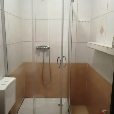 Pod Fiolkami *